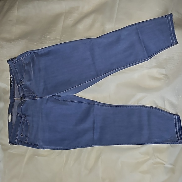 Gap 1969 Light Wash Legging Jeans Woman's Size 16 - Picture 4 of 16